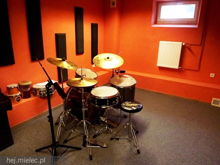 Jak zmienia się Państwowa Szkoła Muzyczna w Mielcu