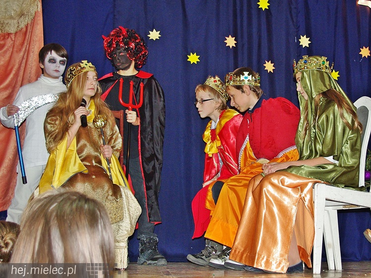 Świąteczne uroczystości dla podopiecznych świetlicy parafii MBNP