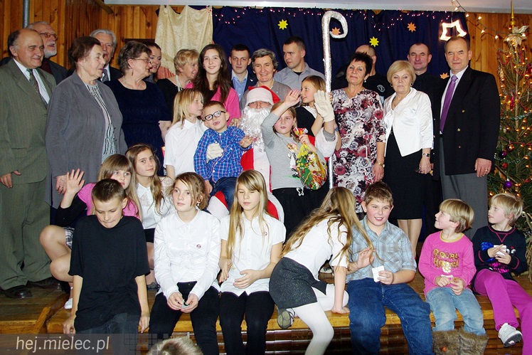 Świąteczne uroczystości dla podopiecznych świetlicy parafii MBNP