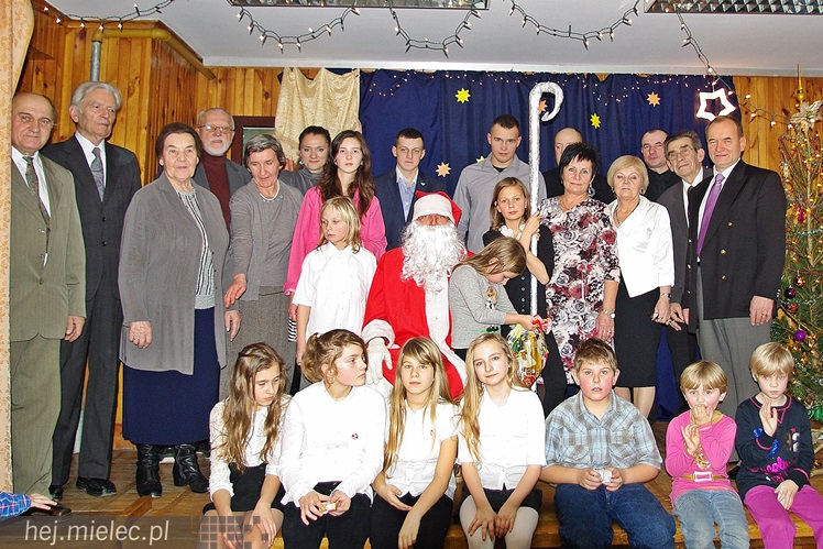 Świąteczne uroczystości dla podopiecznych świetlicy parafii MBNP