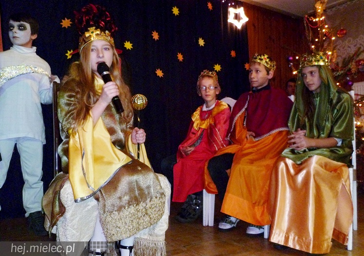 Świąteczne uroczystości dla podopiecznych świetlicy parafii MBNP