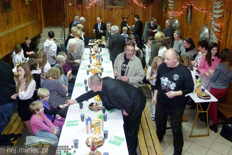 Świąteczne uroczystości dla podopiecznych świetlicy parafii MBNP