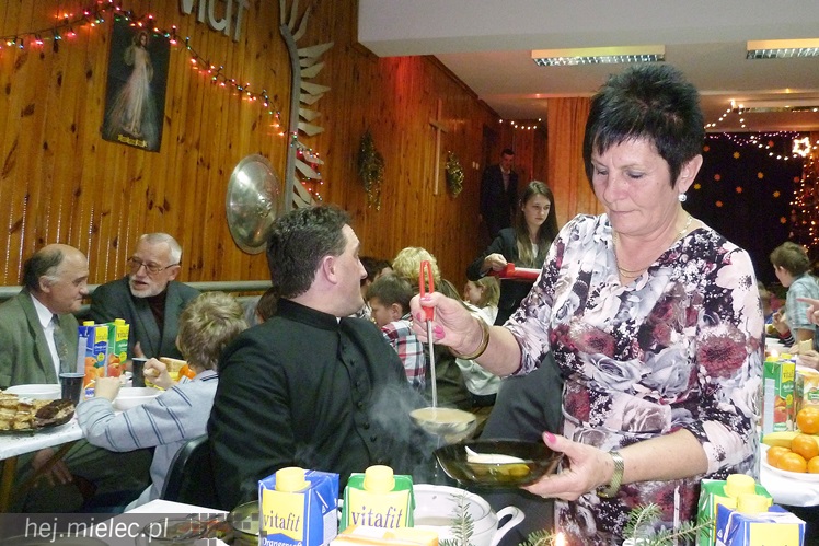 Świąteczne uroczystości dla podopiecznych świetlicy parafii MBNP