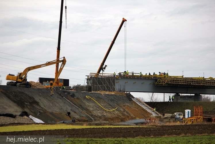 Trwa budowa mostów na Wiśle, Brniu i Wisłoce - stan robót na styczeń 2014