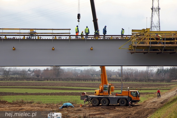 Trwa budowa mostów na Wiśle, Brniu i Wisłoce - stan robót na styczeń 2014