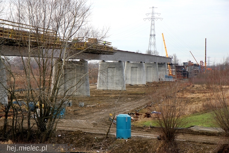 Trwa budowa mostów na Wiśle, Brniu i Wisłoce - stan robót na styczeń 2014