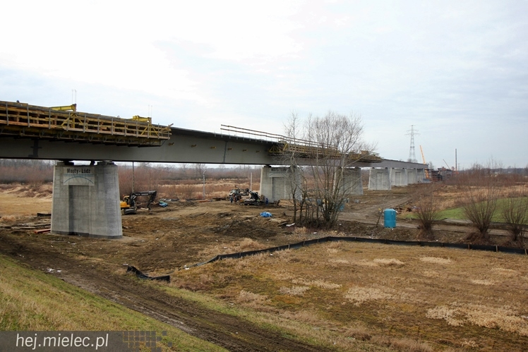 Trwa budowa mostów na Wiśle, Brniu i Wisłoce - stan robót na styczeń 2014