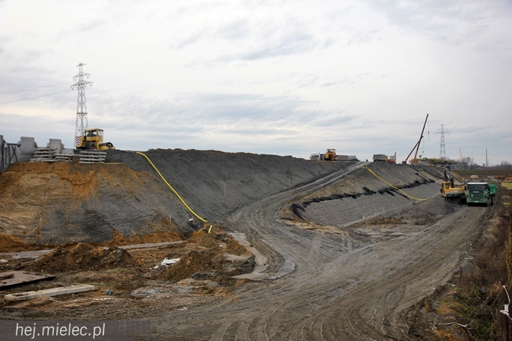 Trwa budowa mostów na Wiśle, Brniu i Wisłoce - stan robót na styczeń 2014