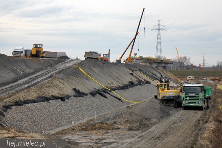 Trwa budowa mostów na Wiśle, Brniu i Wisłoce - stan robót na styczeń 2014