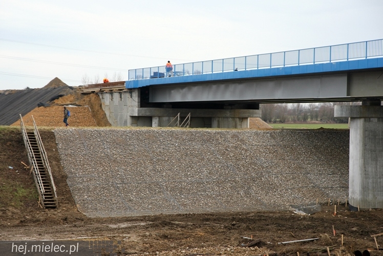 Trwa budowa mostów na Wiśle, Brniu i Wisłoce - stan robót na styczeń 2014
