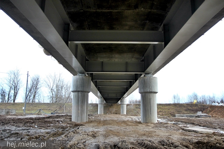 Trwa budowa mostów na Wiśle, Brniu i Wisłoce - stan robót na styczeń 2014