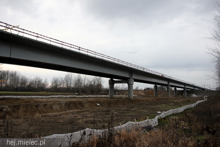 Trwa budowa mostów na Wiśle, Brniu i Wisłoce - stan robót na styczeń 2014
