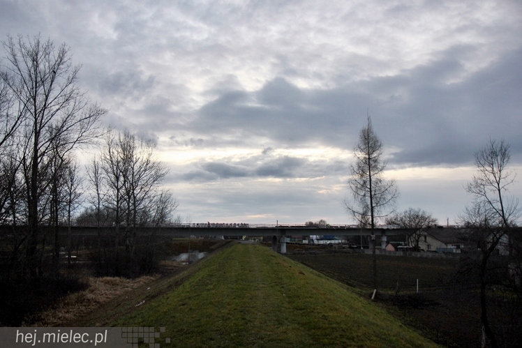 Trwa budowa mostów na Wiśle, Brniu i Wisłoce - stan robót na styczeń 2014