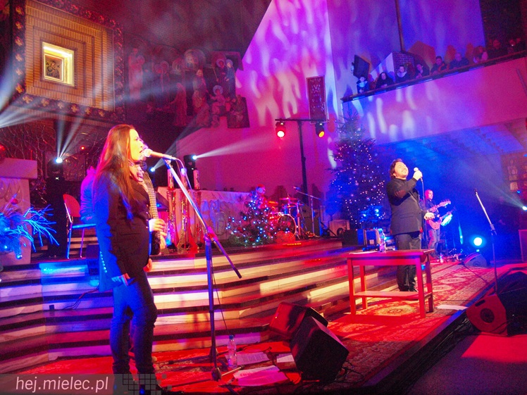 Mieczysław Szcześniak czarował głosem podczas koncertu kolęd w kościele MBNP