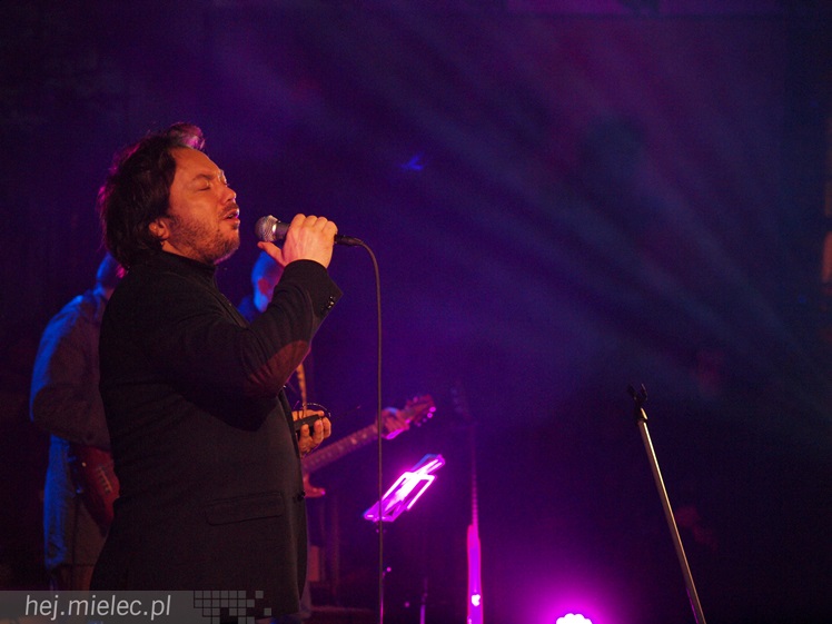 Mieczysław Szcześniak czarował głosem podczas koncertu kolęd w kościele MBNP