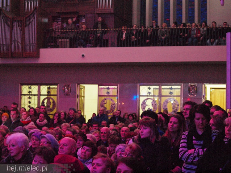Mieczysław Szcześniak czarował głosem podczas koncertu kolęd w kościele MBNP