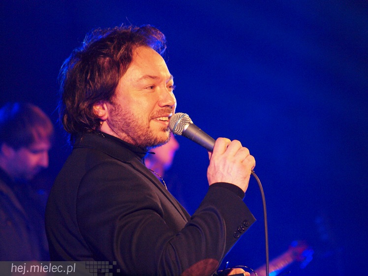 Mieczysław Szcześniak czarował głosem podczas koncertu kolęd w kościele MBNP