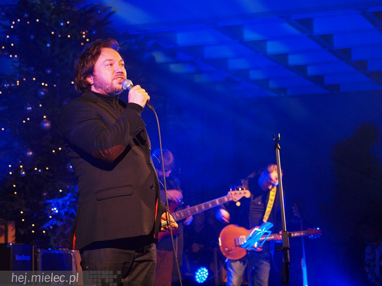 Mieczysław Szcześniak czarował głosem podczas koncertu kolęd w kościele MBNP