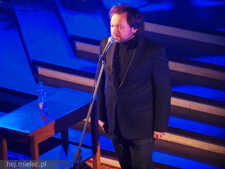 Mieczysław Szcześniak czarował głosem podczas koncertu kolęd w kościele MBNP