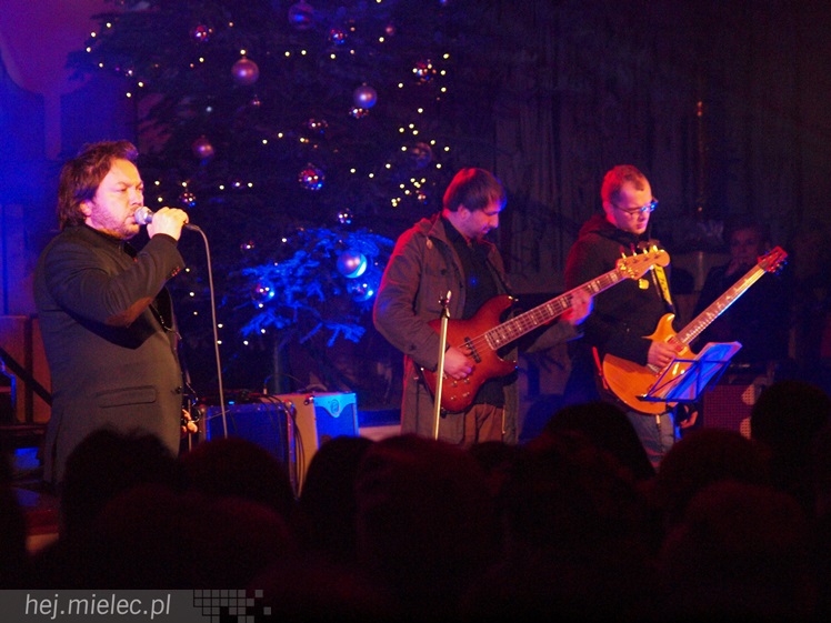 Mieczysław Szcześniak czarował głosem podczas koncertu kolęd w kościele MBNP