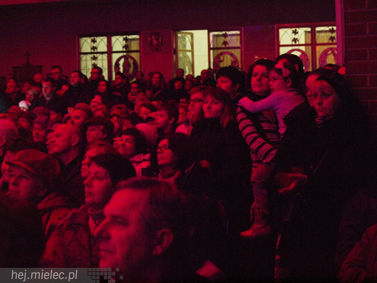 Mieczysław Szcześniak czarował głosem podczas koncertu kolęd w kościele MBNP