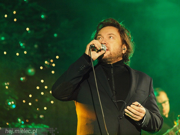 Mieczysław Szcześniak czarował głosem podczas koncertu kolęd w kościele MBNP