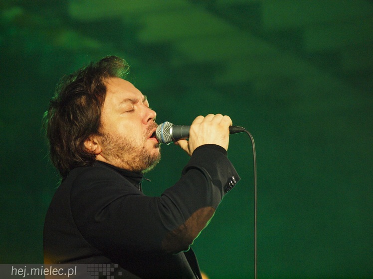 Mieczysław Szcześniak czarował głosem podczas koncertu kolęd w kościele MBNP