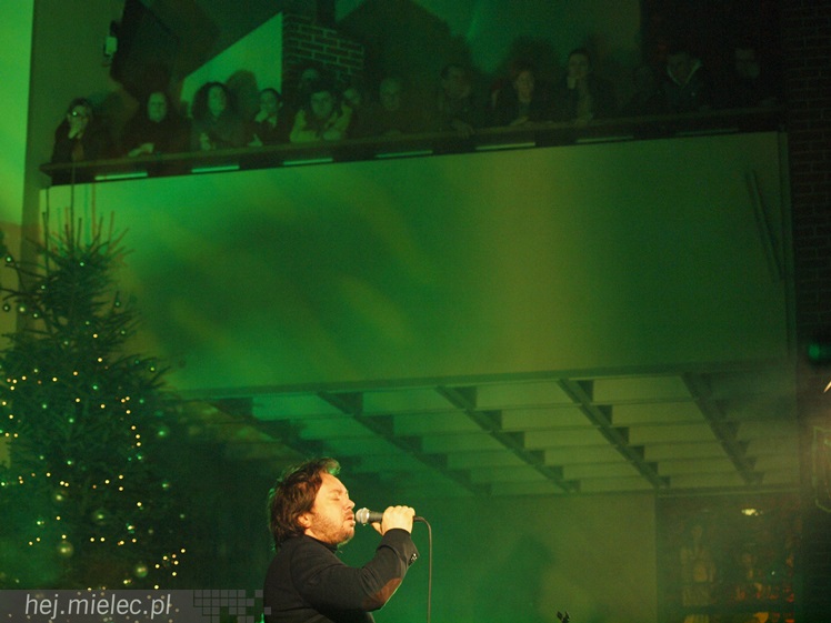 Mieczysław Szcześniak czarował głosem podczas koncertu kolęd w kościele MBNP