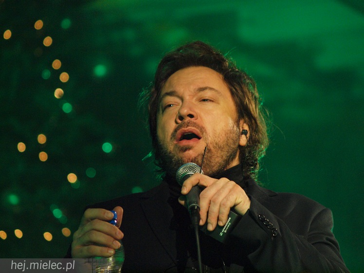 Mieczysław Szcześniak czarował głosem podczas koncertu kolęd w kościele MBNP