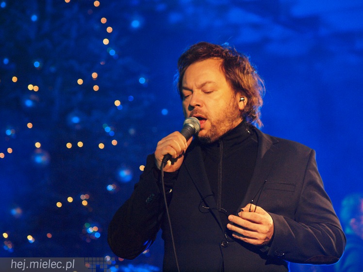 Mieczysław Szcześniak czarował głosem podczas koncertu kolęd w kościele MBNP