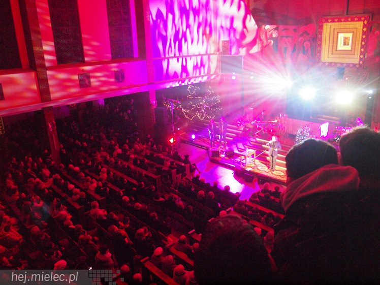 Mieczysław Szcześniak czarował głosem podczas koncertu kolęd w kościele MBNP