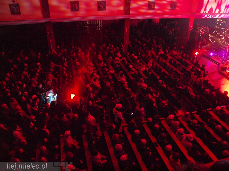 Mieczysław Szcześniak czarował głosem podczas koncertu kolęd w kościele MBNP