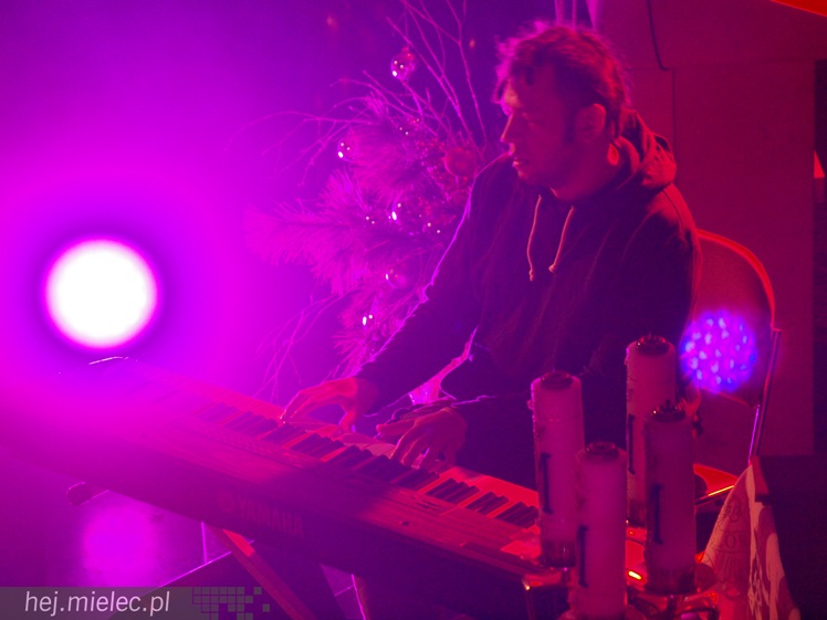 Mieczysław Szcześniak czarował głosem podczas koncertu kolęd w kościele MBNP