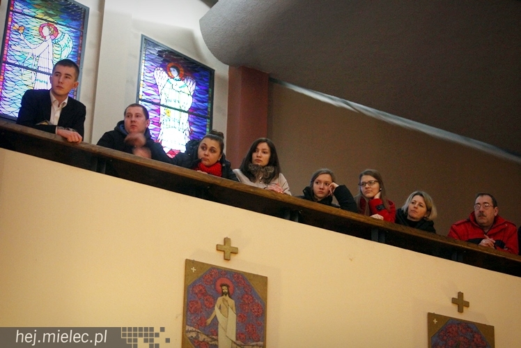 Mieleckie Kolędowanie w kościele MBNP w 2014 roku. W sumie 15 prezentacji