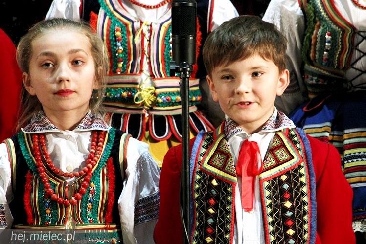 Mieleckie Kolędowanie w kościele MBNP w 2014 roku. W sumie 15 prezentacji