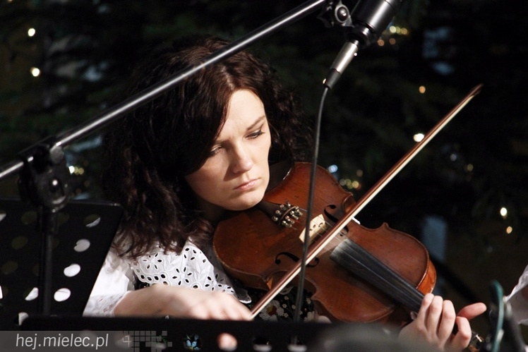 Mieleckie Kolędowanie w kościele MBNP w 2014 roku. W sumie 15 prezentacji