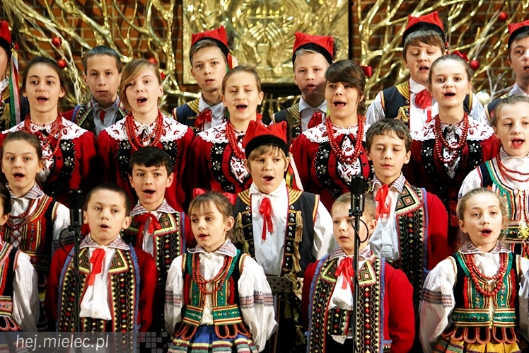 Mieleckie Kolędowanie w kościele MBNP w 2014 roku. W sumie 15 prezentacji