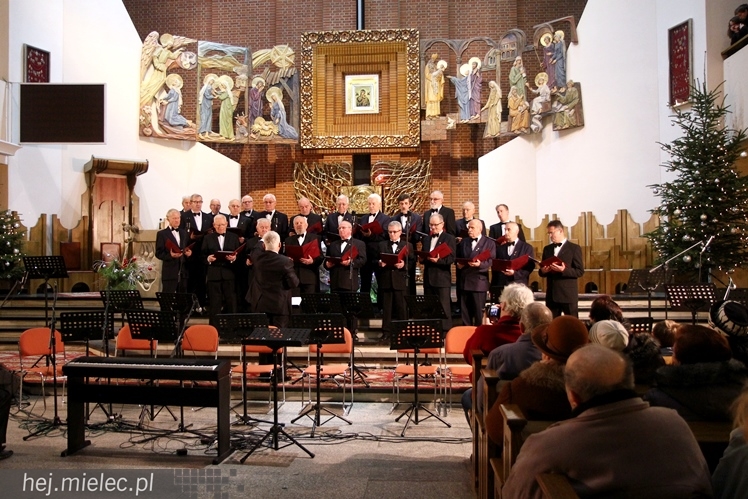 Mieleckie Kolędowanie w kościele MBNP w 2014 roku. W sumie 15 prezentacji