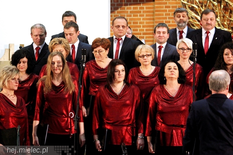 Mieleckie Kolędowanie w kościele MBNP w 2014 roku. W sumie 15 prezentacji