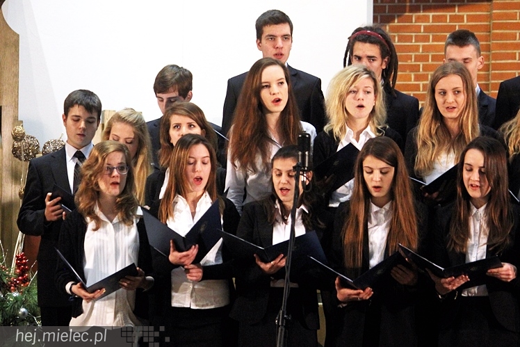 Mieleckie Kolędowanie w kościele MBNP w 2014 roku. W sumie 15 prezentacji