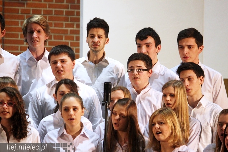 Mieleckie Kolędowanie w kościele MBNP w 2014 roku. W sumie 15 prezentacji