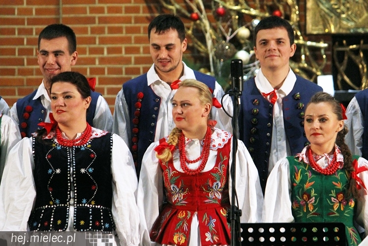 Mieleckie Kolędowanie w kościele MBNP w 2014 roku. W sumie 15 prezentacji