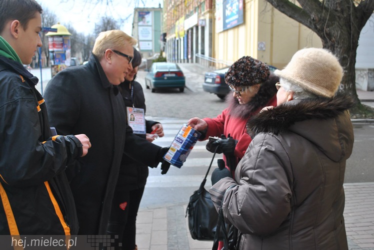 22. Finał WOŚP: kwesta na ulicach miasta i liczenie zebranych pieniędzy