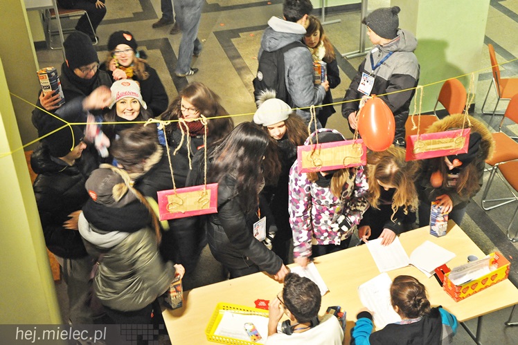 22. Finał WOŚP: kwesta na ulicach miasta i liczenie zebranych pieniędzy