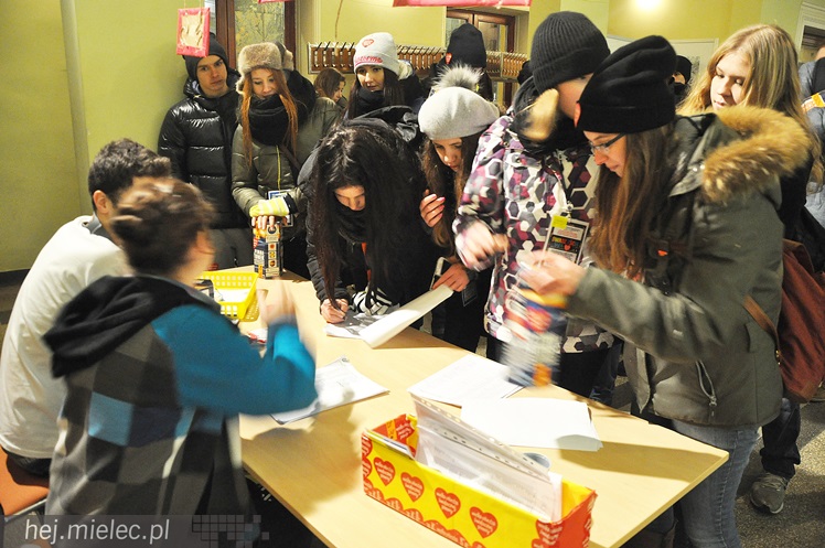 22. Finał WOŚP: kwesta na ulicach miasta i liczenie zebranych pieniędzy