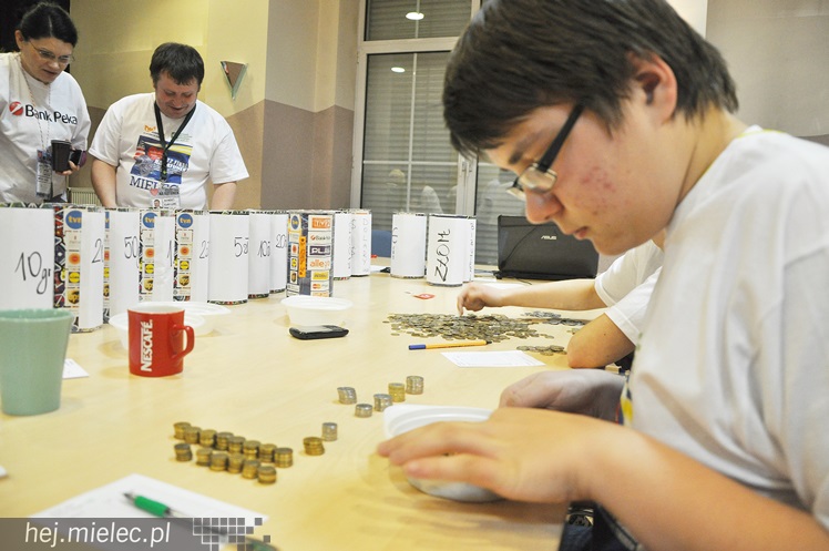 22. Finał WOŚP: kwesta na ulicach miasta i liczenie zebranych pieniędzy