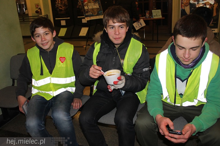 22. Finał WOŚP: kwesta na ulicach miasta i liczenie zebranych pieniędzy