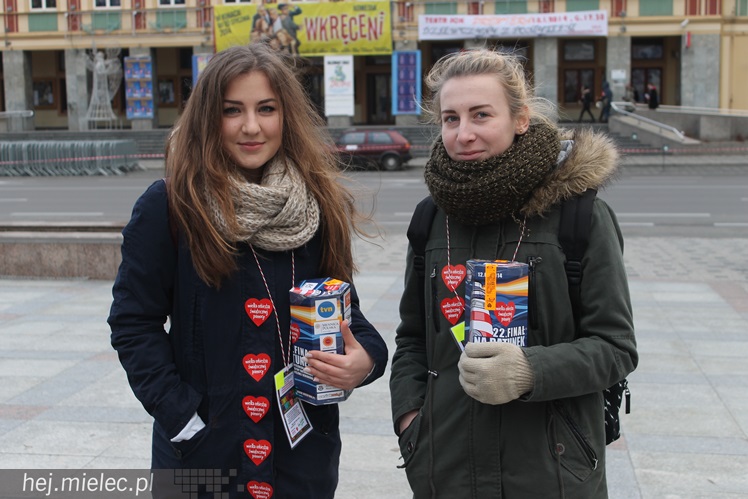 22. Finał WOŚP: kwesta na ulicach miasta i liczenie zebranych pieniędzy