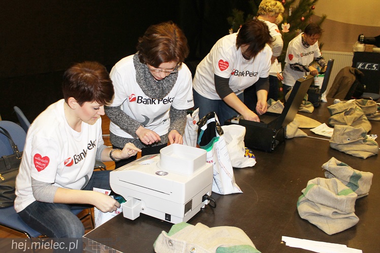 22. Finał WOŚP: kwesta na ulicach miasta i liczenie zebranych pieniędzy