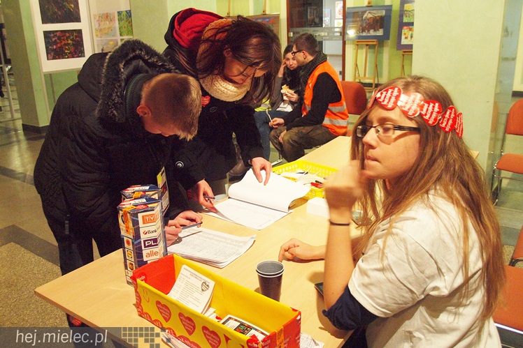 22. Finał WOŚP: kwesta na ulicach miasta i liczenie zebranych pieniędzy